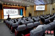 北京中小学校错峰开学 首批约59万学生开启“第一课”